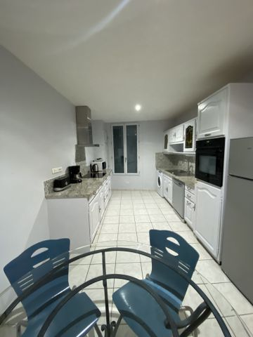 Appartement 2 Pièces - 66.83m² - QUARTIER COMEDIE - Photo 3