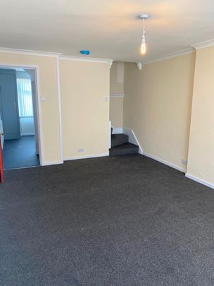 2 Bed Terraced House, Warrels Court, LS13 - Photo 1