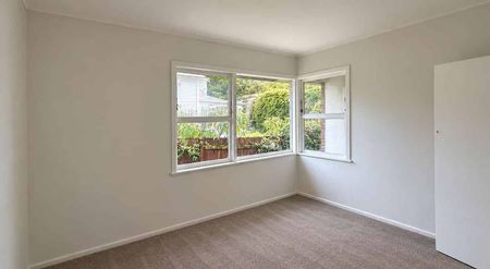 2 Bedrooms, 1 Bathroom, Mt Wellington - Photo 4