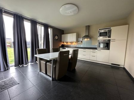Ruime losstaande woning met tuin in het centrum van Vlimmeren - Photo 2