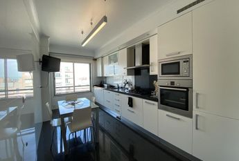 4 Bedroom Apartment with parking, Telheiras, Lisboa