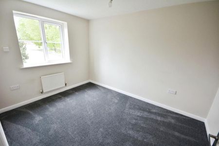 4 bedroom detached house to rent - Photo 5