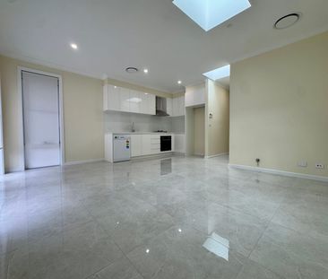 Stylish Brand-New Duplex in Prime West Ryde Location - Photo 5