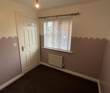 Lindisfarne Avenue, Thornaby, STOCKTON-ON-TEES - Photo 6