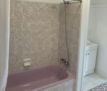 HOUSE FOR LEASE - Photo 4