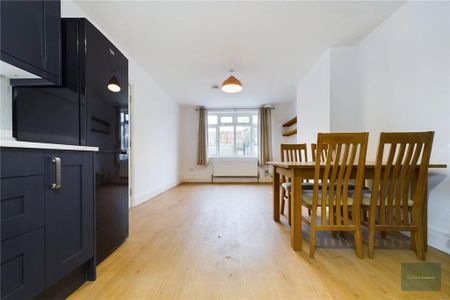 3 bedroom terraced house to rent - Photo 2