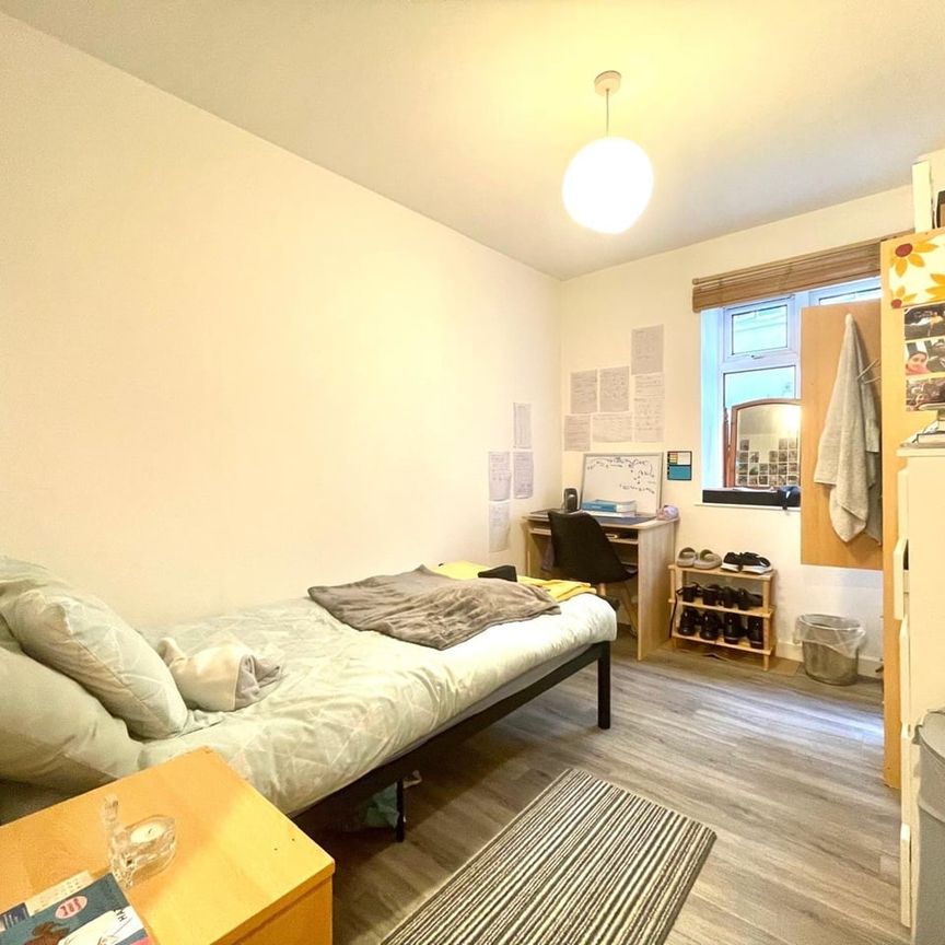 5 Bed Flat, Baldwin Lofts, BS1 - Photo 1