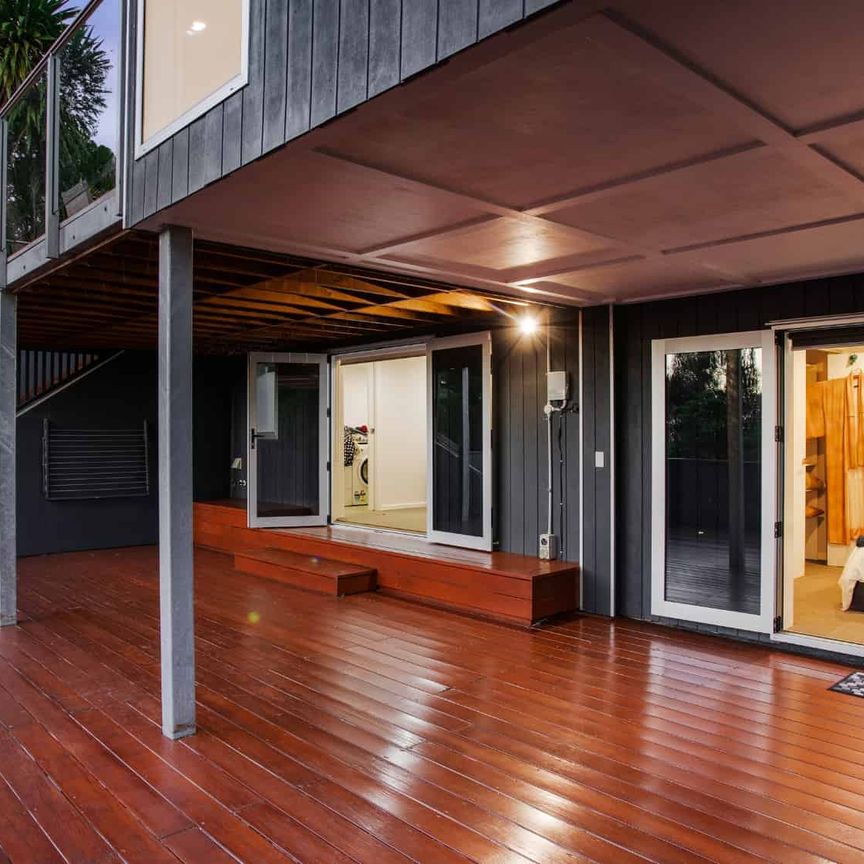 Stylish, Sunny and Scenic Sanctuary - Photo 1