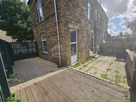 Healy Lane, Batley, WF17 - Photo 5