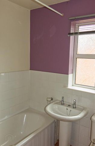 34 Whitethorn Avenue, Newtownards, BT23 8WT - Photo 3