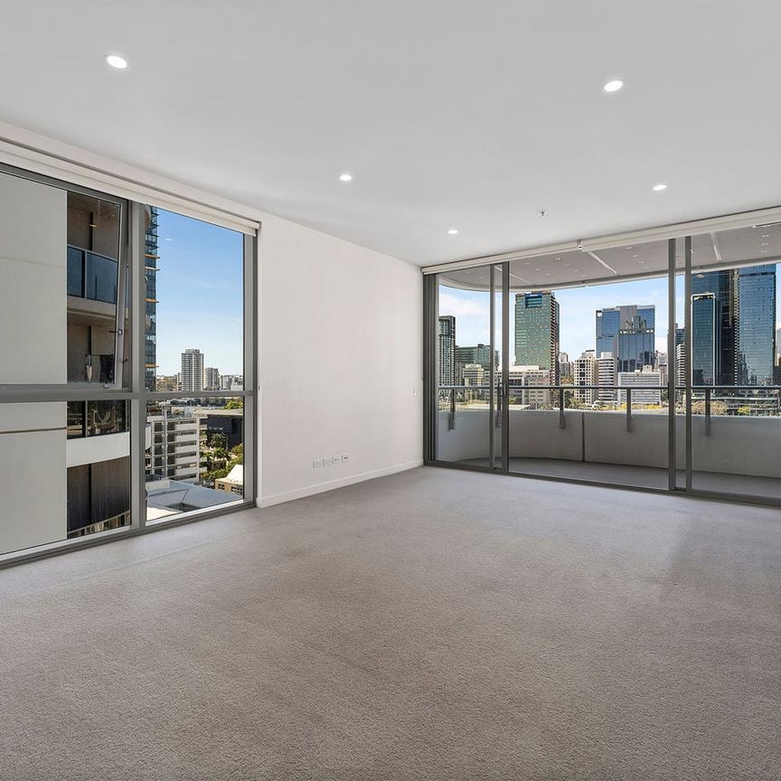 Modern South Brisbane Apartment with City Views & Exceptional Lifestyle Convenience - Photo 1