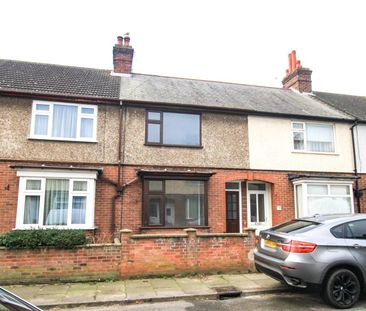 Century Road, Great Yarmouth - Photo 3