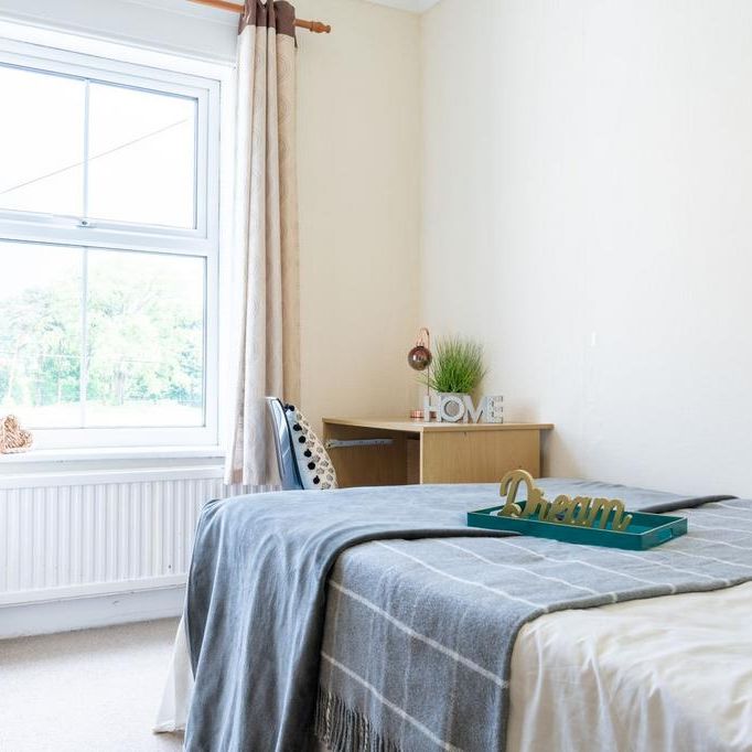 5 bedroom house to rent - Photo 1