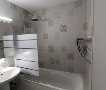 Location Appartement 2 pièces 48m² - Photo 5