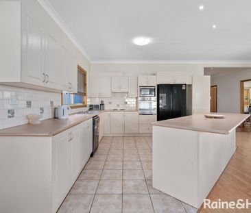 Beautiful Family Home with Great Location - Photo 2