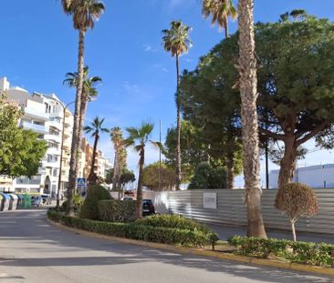 3-Bedroom sea view apartment for long-term rental at Torrevieja center - Photo 3