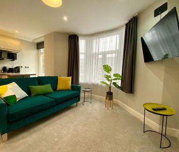 Cowbridge Road East, Cardiff - Photo 3