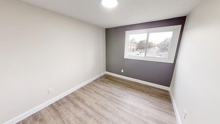 For Lease - 3217 Bannon Way, Blossom Park - Airport and Area, Ontario - Photo 2