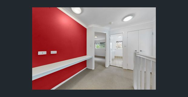 Modern 3-Bedroom Townhouse with Study, Balcony & Covered Patio - In Central Location! - Photo 1