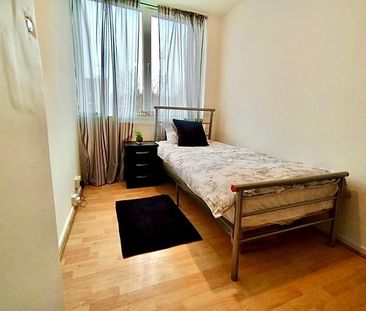 Room in a Shared House, Lubbock House, E14 - Photo 5