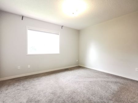 For Lease - 4600 Kimbermount Avenue Unit# 40, Mississauga, Ontario - Photo 4