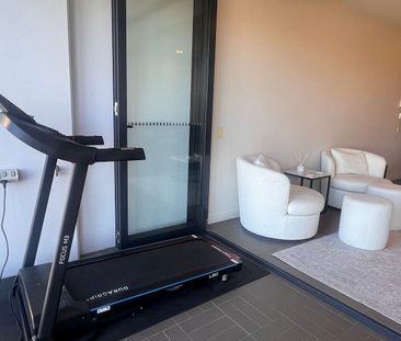 Fully Furnished Large Studio with Views in the Belvedere - Photo 5