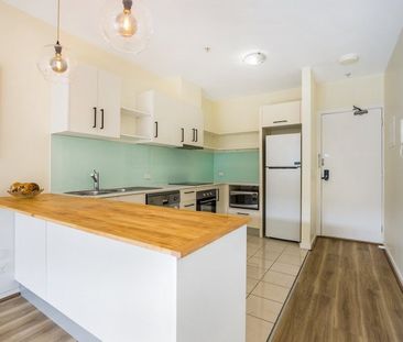 2 Bedroom Apartment Bathed in Northern Light - Photo 3