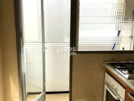 Piso en alquiler en Avenida Islas Canarias, cerca de Calle Manuel De Falla - Photo 3