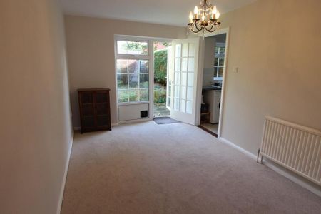3 bedroom terraced house to rent - Photo 3