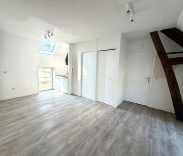 Location Appartement 2 pièces 37m² - Photo 2