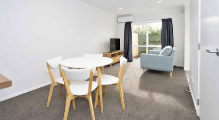 Upmarket Furnished Frankton Townhouse - Added Security Features - Photo 3