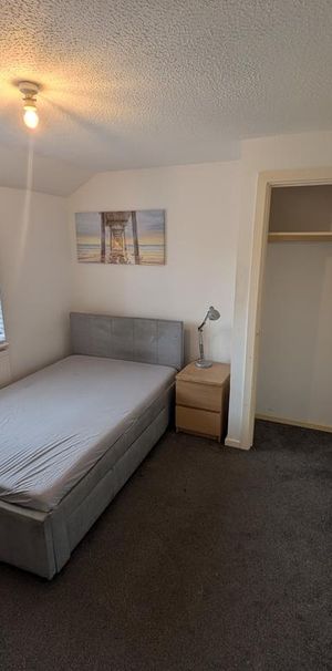 House share to rent - Photo 1