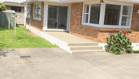 Charming 3 Bedroom Family Home in Desirable Otumoetai - Photo 3