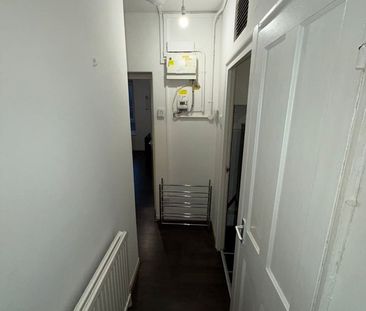 Studio Flat, Aylesford House, SE1 - Photo 5