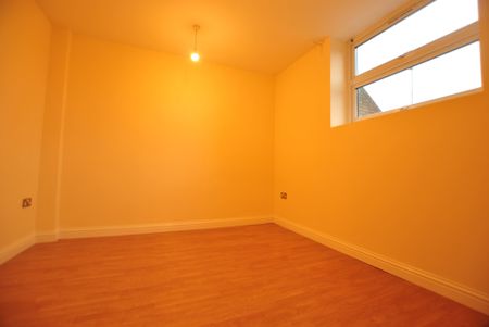 King Street, Kent, London - Photo 3