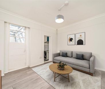 3 bedroom end of terrace house to rent - Photo 1