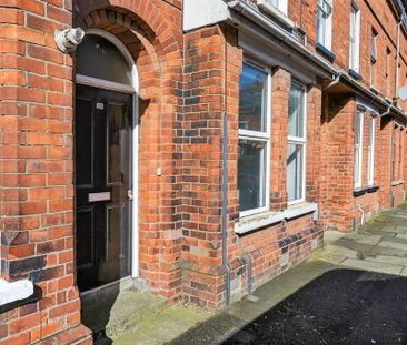 Flat 1, 24 Canterbury Street, Belfast, BT7 1LB - Photo 6