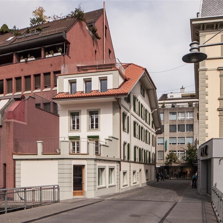 High-quality 5-room maisonette apartment in Bälliz - Foto 1