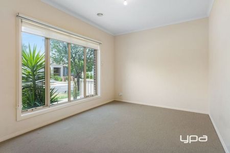 BEAUTIFUL HOME IN A CENTRAL LOCATION - Photo 5