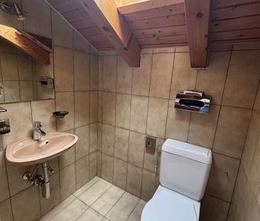 "Wohnen an zentraler Lage - ein Nettomietzins geschenkt" - Photo 1