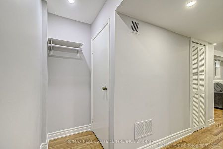 For Lease - 4175 Trellis Crescent Unit# Bsmt, Mississauga, Ontario - Photo 3