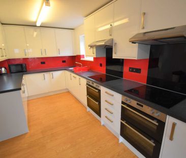 Price £3,000 pcm - Available 01/08/2026 - Furnished - Photo 5