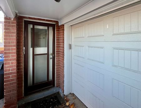 For Lease - 3487 Ellengale Drive Unit# Lower, Mississauga, Ontario - Photo 2