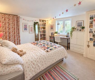 Victoria Terrace, Cheltenham GL52 6BN - Photo 5