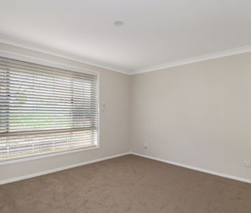 FAMILY HOME IN POPULAR LOCATION - Photo 4