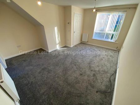 2 bedroom semi-detached house to rent - Photo 2