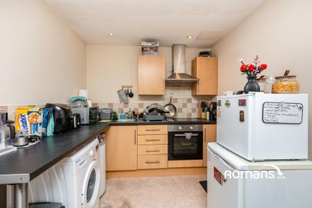 1 bedroom flat to rent - Photo 5