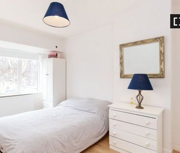 Room in shared flat for rent in Grace Park, Dublin - Photo 4
