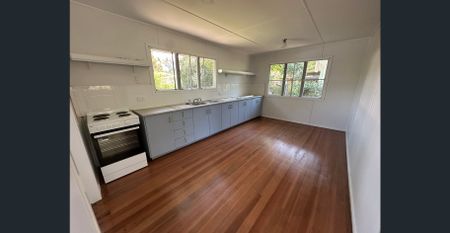 Beachside Living – Freshly Updated 3-Bedroom Home - Photo 5