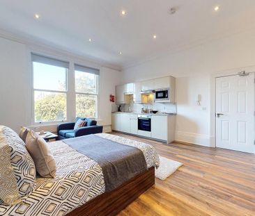 Studio to rent - Photo 2